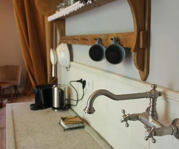 Bed & Breakfast Bosgeluk 4*