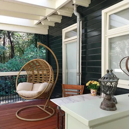 Bed and Breakfast Bosgeluk 4*