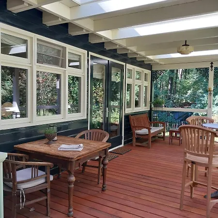 Bed and Breakfast Bosgeluk