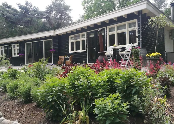 Bosgeluk Bed and Breakfast Χέλμοντ